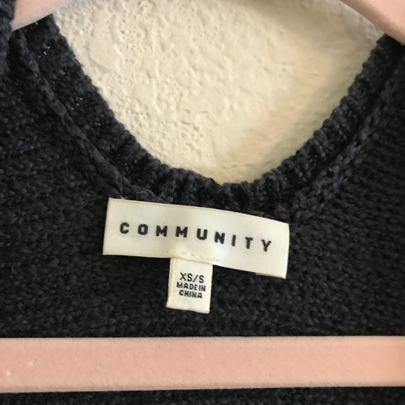 Aritzia Community Gray Short Sleeve Oversized Open Front Cardigan Sweater - Picture 5 of 6